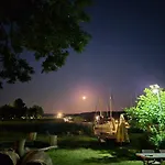 Rybaczowka - Noclegi, Restauracja, Port *