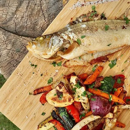 Frühstückspension Rybaczowka - Noclegi, Restauracja, Port