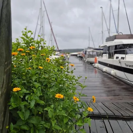 Rybaczowka - Noclegi, Restauracja, Port