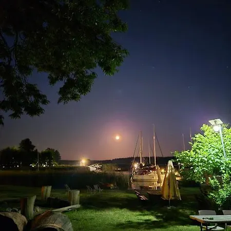 Rybaczowka - Noclegi, Restauracja, Port *
