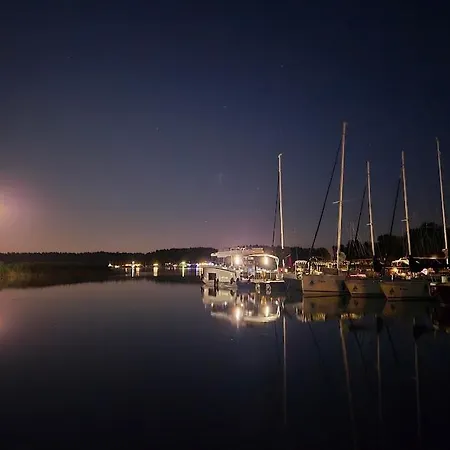 Rybaczowka - Noclegi, Restauracja, Port *