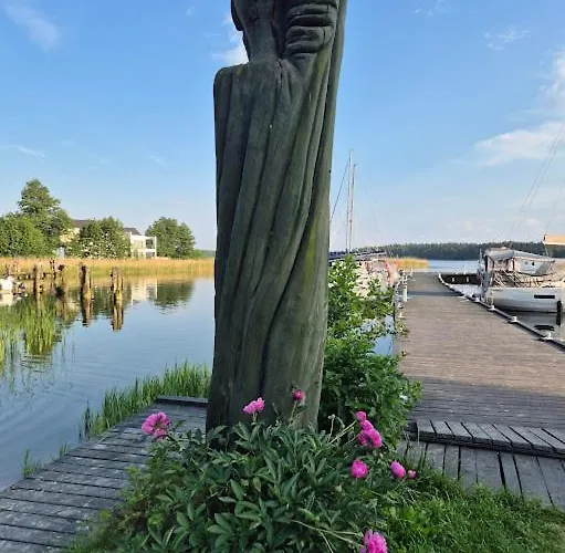 Rybaczowka - Noclegi, Restauracja, Port 住宿加早餐酒店 *